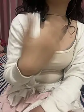 Snapshot of Smile-002 chatting on 02/21/26, 10:38 Smile-002 online show from 02/21/26, 10:38