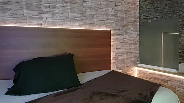 zenda Biancha online show from 04/23/26, 11:53