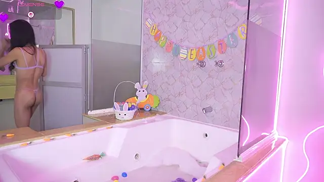 Fernanda thail  online show from 03/27/26, 09:14