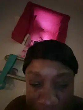 Snapshot of Blackberry39 chatting on 02/21/26, 01:23 Blackberry39 online show from 02/21/26, 01:23