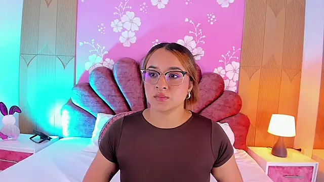 Snapshot of Sara_colyn chatting on 02/26/26, 09:03 Sara colyn online show from 02/26/26, 09:03