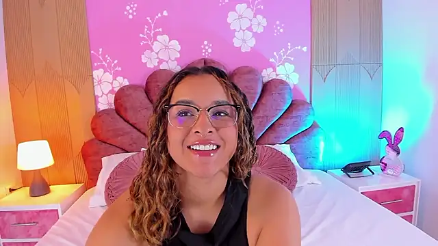 Sara colyn online show from 03/06/26, 09:44