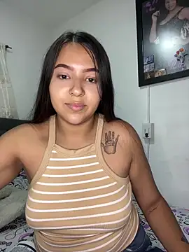 Snapshot of esmeralda_diaz_ chatting on 02/21/26, 06:25 esmeralda diaz online show from 02/21/26, 06:25