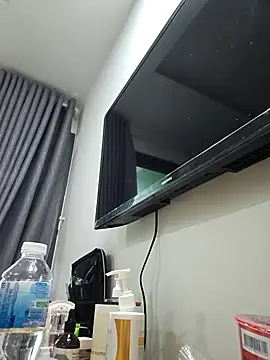 Snapshot of Halyken chatting on 02/26/26, 02:10 Halyken online show from 02/26/26, 02:10