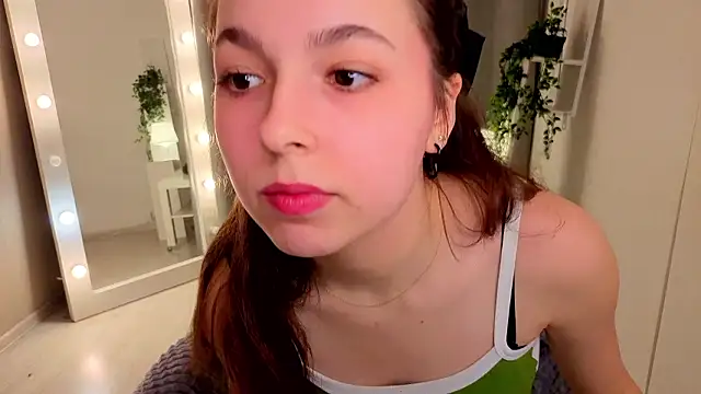 BellaThery online show from 02/23/26, 05:05