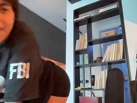 Snapshot of GalMelzin chatting on 02/20/26, 08:31 GalMelzin online show from 02/20/26, 08:31