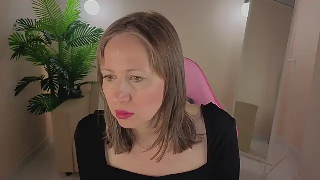 Elizabeth Andersonn online show from 03/03/26, 01:45