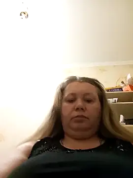 KiraStanton online show from 04/03/26, 06:50