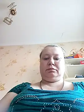 KiraStanton online show from 04/18/26, 05:33