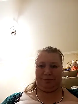 KiraStanton online show from 04/18/26, 05:50