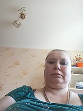 KiraStanton online show from 06/08/26, 10:04