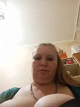 KiraStanton online show from 06/08/26, 10:32