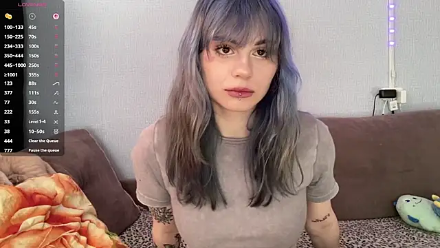 Emmibrilson online show from 04/07/26, 11:43