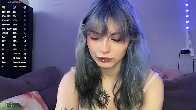 Emmibrilson online show from 04/12/26, 11:48