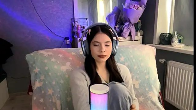 Snapshot of RoxanaSanos chatting on 02/21/26, 10:27 RoxanaSanos online show from 02/21/26, 10:27