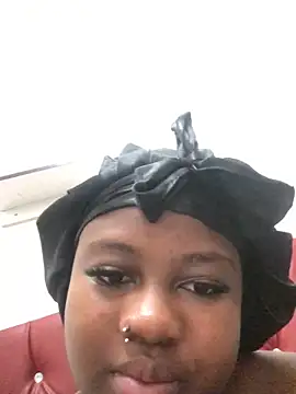 Snapshot of sexyTAsanda chatting on 02/20/26, 01:22 sexyTAsanda online show from 02/20/26, 01:22