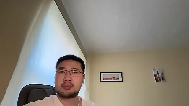 jasonryu2025 online show from 04/19/26, 09:41