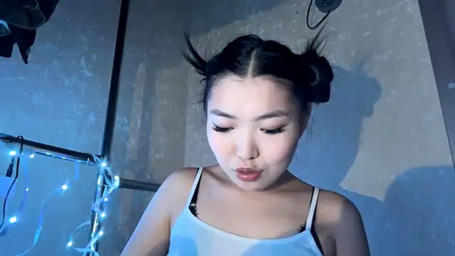 Snapshot of MeiMoon chatting on 02/21/26, 11:44 MeiMoon online show from 02/21/26, 11:44