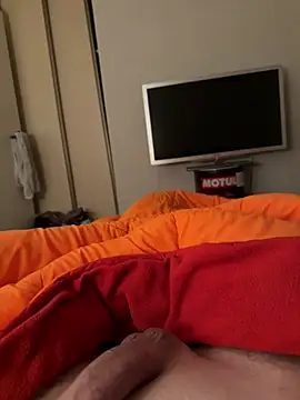 Snapshot of foudesexe23 chatting on 02/25/26, 06:01 foudesexe23 online show from 02/25/26, 06:01