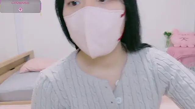 natsuka-chan online show from 04/14/26, 11:05