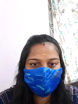 Snapshot of Shaliniqueen chatting on 06/10/26, 10:03 Shaliniqueen online show from 06/10/26, 10:03