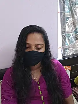 Snapshot of Shaliniqueen chatting on 06/11/26, 06:33 Shaliniqueen online show from 06/11/26, 06:33