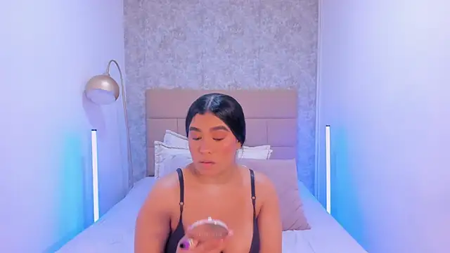 ZeynepYilmaz online show from 04/04/26, 09:34