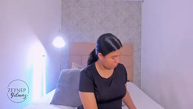 ZeynepYilmaz online show from 04/10/26, 08:35