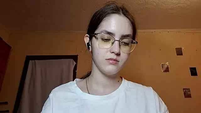 Katelemon online show from 04/01/26, 02:36