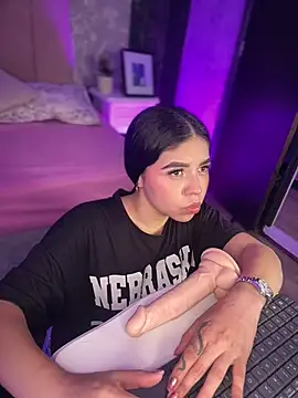 Ambarina  online show from 04/21/26, 11:38