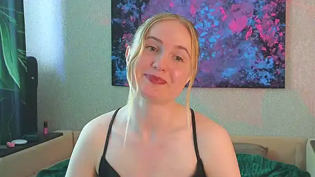 Snapshot of Lanavi_Smile chatting on 06/22/26, 06:32 Lanavi Smile online show from 06/22/26, 06:32