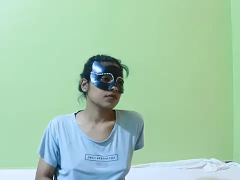 Snapshot of mrsdevika chatting on 03/19/26, 04:11 mrsdevika online show from 03/19/26, 04:11