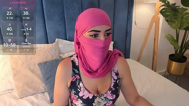  jamiila online show from 04/11/26, 05:39