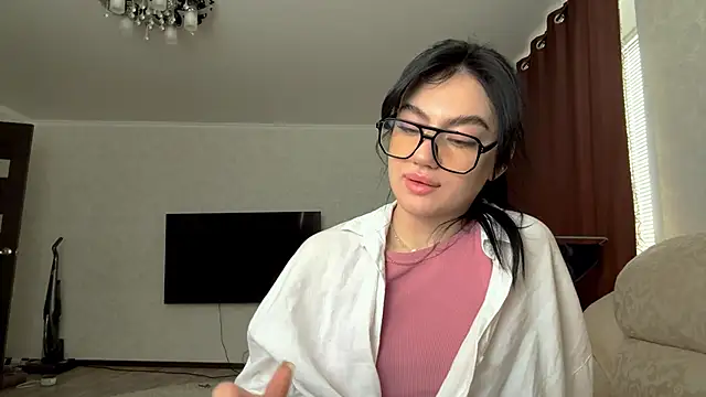 Snapshot of Soffiq chatting on 02/21/26, 06:47 Soffiq online show from 02/21/26, 06:47