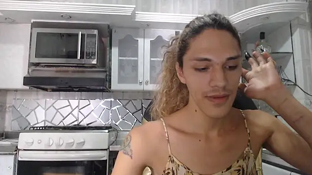 CrisOzzz online show from 04/04/26, 06:38