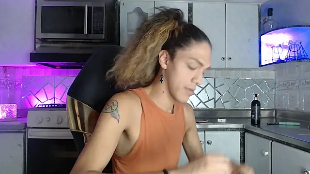 CrisOzzz online show from 04/20/26, 07:15