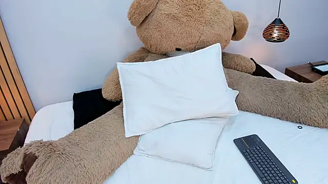 SusiMendez online show from 03/08/26, 02:04