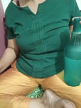 Queenlipx online show from 03/27/26, 04:51