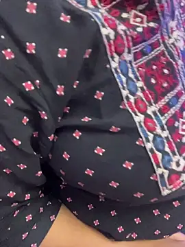 Queenlipx online show from 04/04/26, 05:10