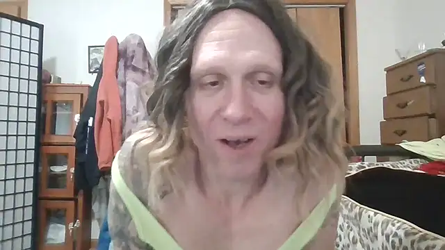 Snapshot of jersierosexx chatting on 02/22/26, 03:54 jersierosexx online show from 02/22/26, 03:54