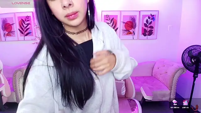 Snapshot of Chloe_meoww chatting on 05/20/26, 12:11 Chloe meoww online show from 05/20/26, 12:11