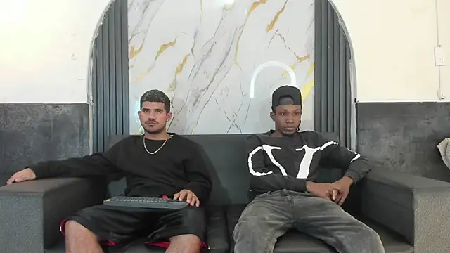 Latins on fire online show from 04/10/26, 11:37