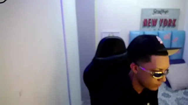 Street poemm  online show from 04/20/26, 07:37