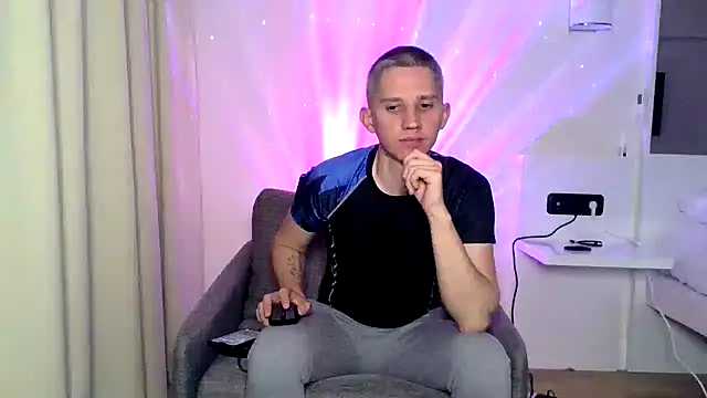 RyanRubber online show from 05/05/26, 07:44