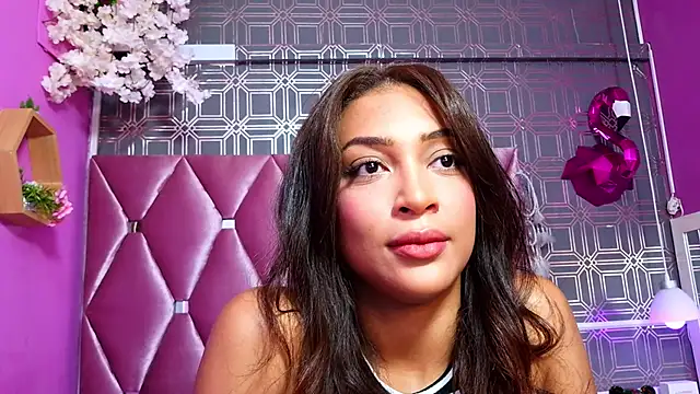 PAU TAFUR online show from 04/23/26, 03:41