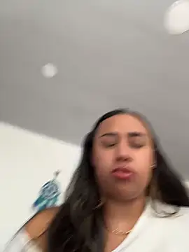 Snapshot of Eyssha chatting on 02/25/26, 01:43 Eyssha online show from 02/25/26, 01:43