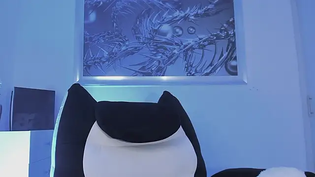 Snapshot of elledanielle chatting on 03/01/26, 05:20 elledanielle online show from 03/01/26, 05:20