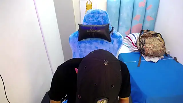 Snapshot of Houston_bby_ chatting on 02/28/26, 08:32 Houston bby online show from 02/28/26, 08:32