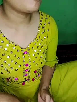 Snapshot of CollegeGrill chatting on 02/22/26, 09:19 CollegeGrill online show from 02/22/26, 09:19