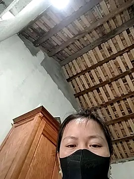 Snapshot of millkon chatting on 02/21/26, 01:28 millkon online show from 02/21/26, 01:28